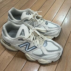 Women’s new balance 9060